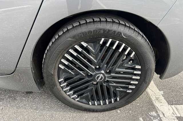 Nissan LEAF 110kW N-Connecta 39kWh 5dr Auto