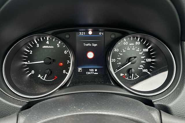 Nissan Qashqai 1.3 DiG-T 160 [157] N-Connecta 5dr DCT Glass Roof